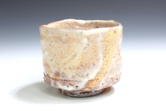 極美品!宇田川抱青　白萩　酒器　萩焼のぐい呑(共箱付) 柳瀬美術店 / 宇田川抱青「№3 萩ぐい呑」共箱[UDAGAWA Hosei]№3 Sake cup